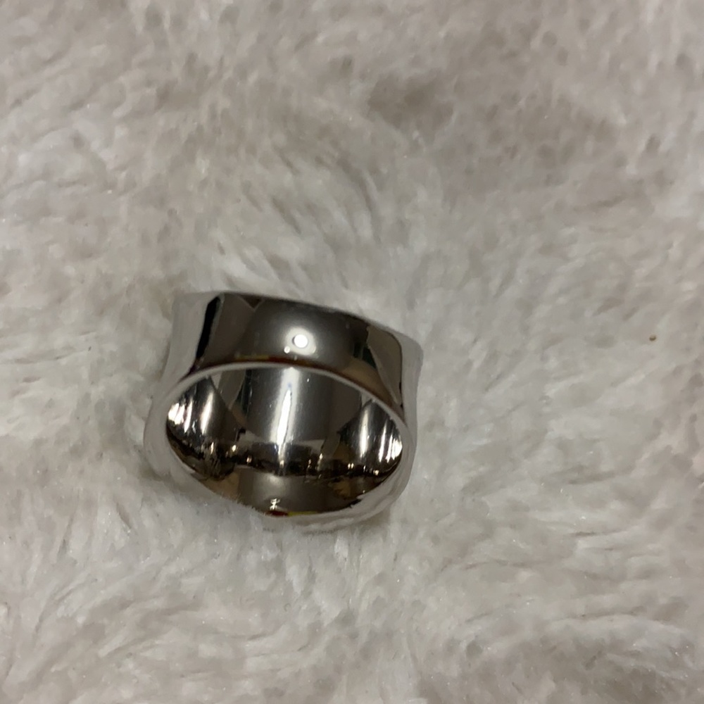Roxi Daisy ring 🆕 flowers - Picture 6 of 13